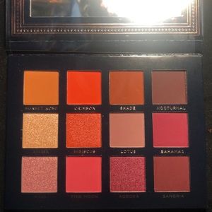 Ace Beautē Scarlett Dusk Eyeshadow Palette